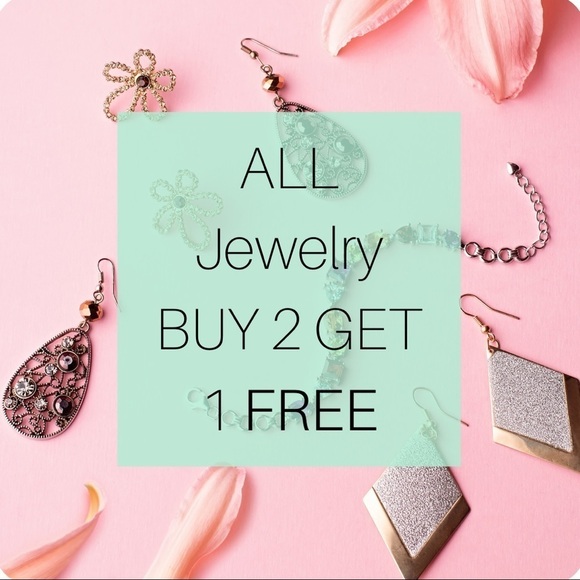 Pointed Mandala Earrings - Picture 4 of 4